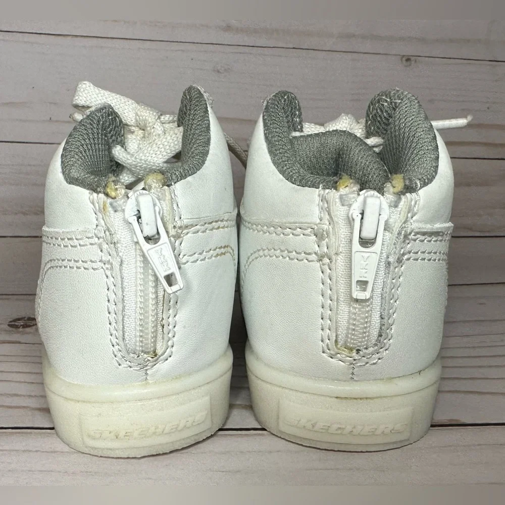 EUC Toddler 5C White Light Up Sketchers - Picture 3 of 5